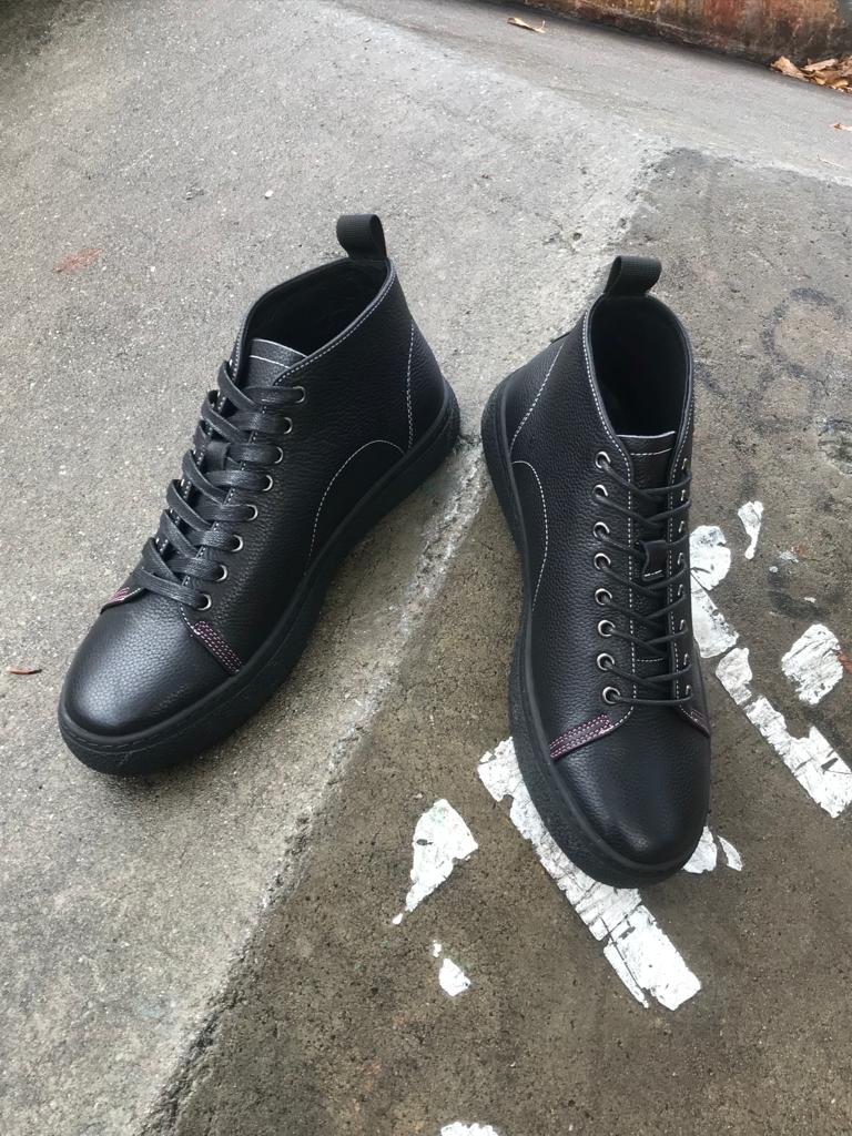 Koi Black