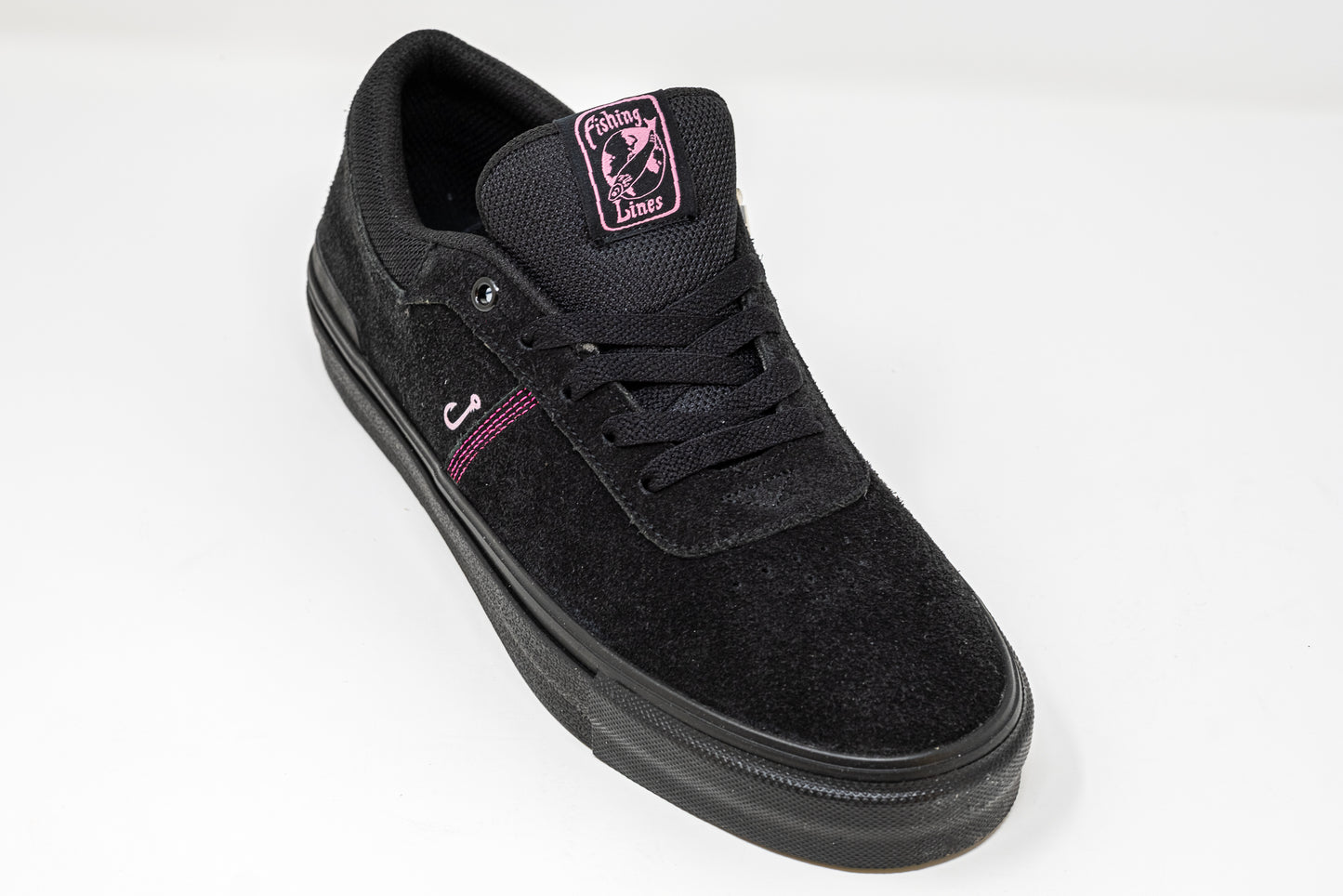 „Pari“ Black on Black